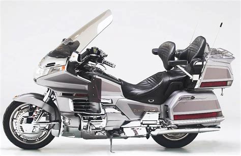 Review Of Honda GL 1500 SE Gold Wing 1999 Pictures Live Photos