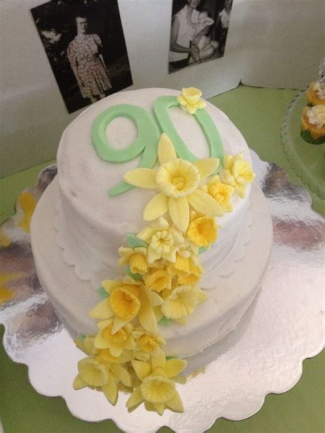 90th Birthday Cake Daffodil Theme 90th Birthday Cakes 60th Birthday