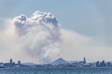 Benjamin Hennig On Twitter Volcano City Reykjavík Eruption Views Captured By Fredrik Holm