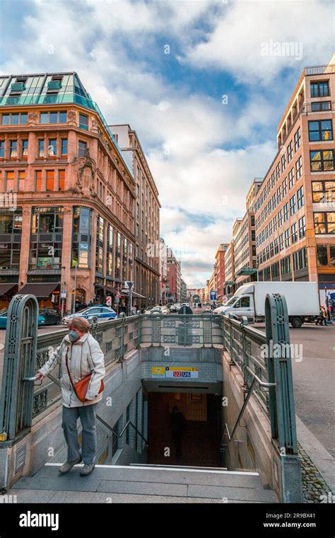 U Bahn U Bahn Shop Hi Res Stock Photography And Images Alamy