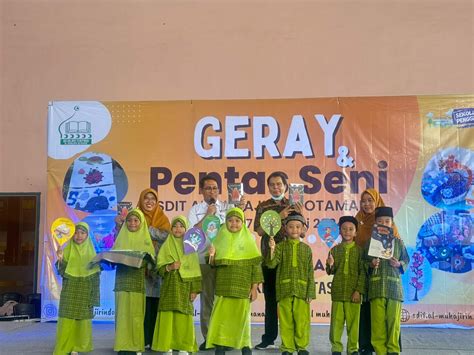 Kepala Disdik Resmikan Gelar Karya Dan Pentas Seni SDIT Al Muhajirin