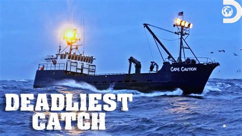 Destructive Boat Breakdowns | Deadliest Catch | Discovery - Go IT