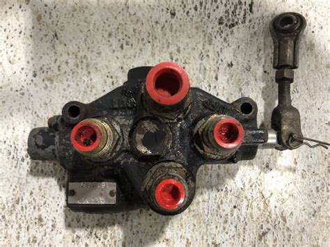 Case 1835c Hydraulic Valve For Sale