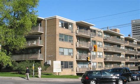 5 Elm Avenue 5 Elm Avenue Toronto On Rew