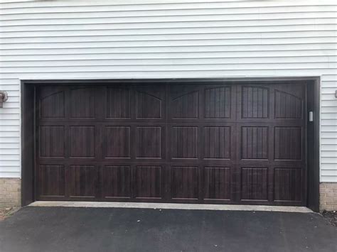 5 Modern Garage Door Styles You Can't Look Away | STI Garage Door