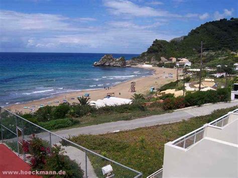 Der Pelekas Strand Kontogialos Blick Nach Norden Vom Hotel