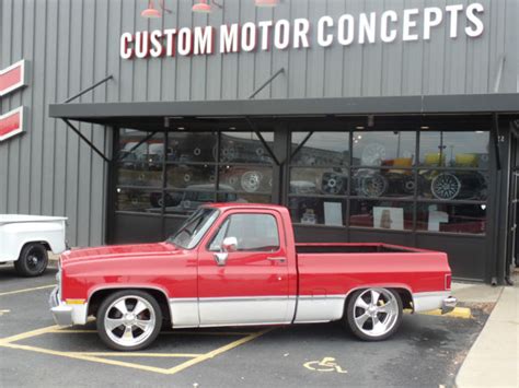 1986 CHEVY C10 LOWERED ON BUDNIKS 20/22 WHEELS - Classic Chevrolet C-10 ...