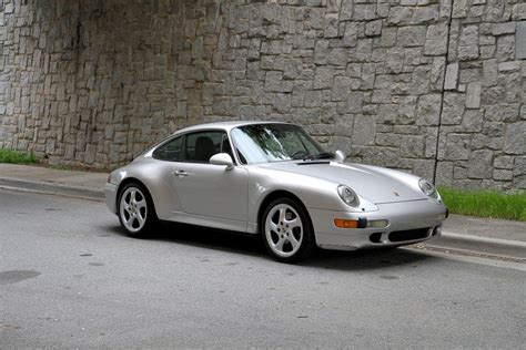 Porsche 911 Carrera (1997) – Specifications & Performance