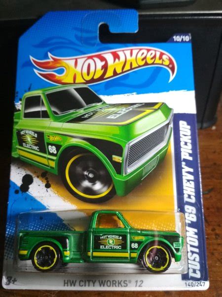 Jual Hot Wheels Hw City Work Custom Chevy Pickup Di Lapak I G