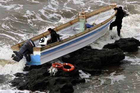 Panga Boat That Washed Up Near Santa Barbara Leads to Prison Sentences - LAmag