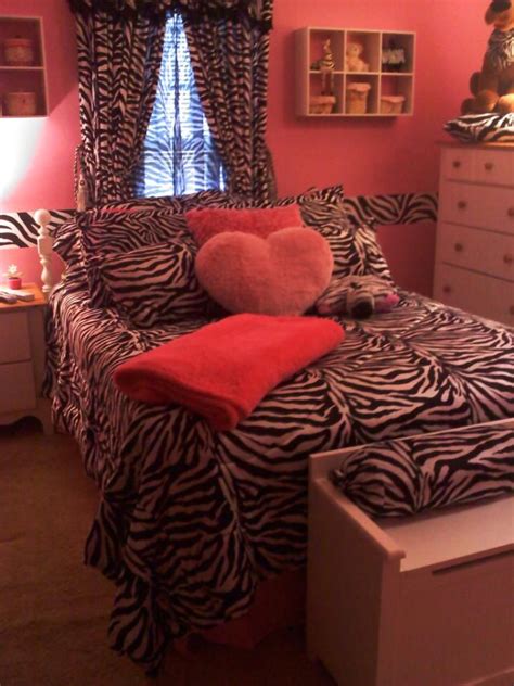 Pin By Rayne 🧸🎀🤍🫧 On Room Idea’s 💄👛🌹 Zebra Room Room Inspiration Bedroom Room Ideas Bedroom