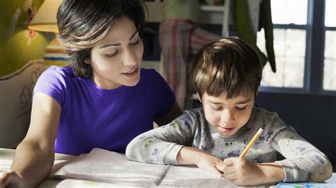 Fundéu BBVA educación en casa mejor que homeschooling