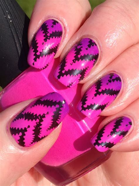 Canadian Nail Fanatic Digit Al Dozen Does Neon Day 2