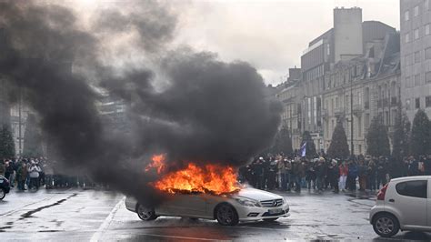 Última Jornada De Protestas En Francia Antes De La Decisión Del Consejo Constitucional