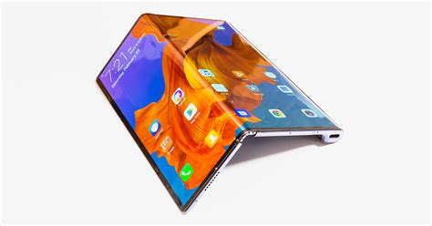 closer    foldable phones coming  year
