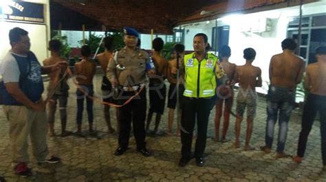 Tawuran Pelajar Pecah Di Tangerang Bapak Bapak Kena Bacok