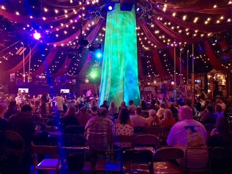 Why Absinthe Really Is The Best Show In Vegas Las Vegas Vegas Shows