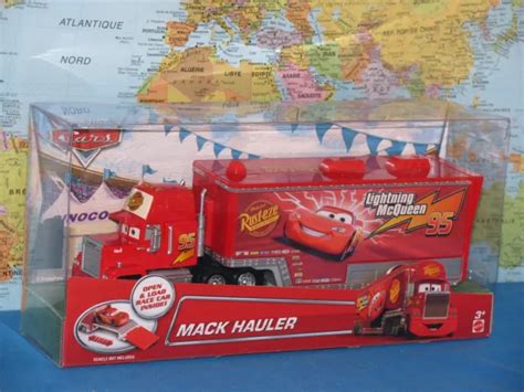 DISNEY PIXAR CARS MACK HAULER RUST EZE LIGHTNING McQUEEN 95 BRAND NEW