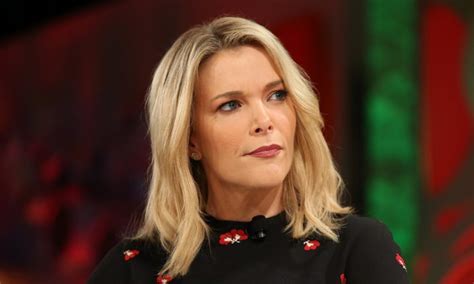 Megyn Kelly Reveals What Chris Christie Was Saying To Her During Debate