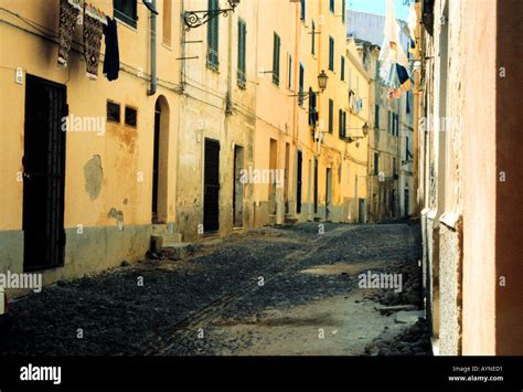 RESIDENTIAL STREET IN ALGHERO OLD TOWN Stock Photo - Alamy