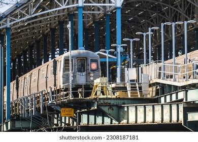 2023-04-20 New York Usamta Nyc Subway Stock Photo 2308187181 | Shutterstock