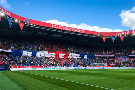 PSG FC Nantes Des Animations Dans Les Tribunes Du Parc Des Princes