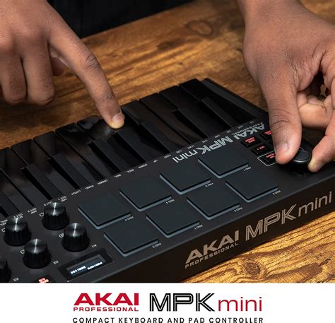 Controlador De Teclado Midi Usb Akai Professional Mpk Mini Mk3 De 25