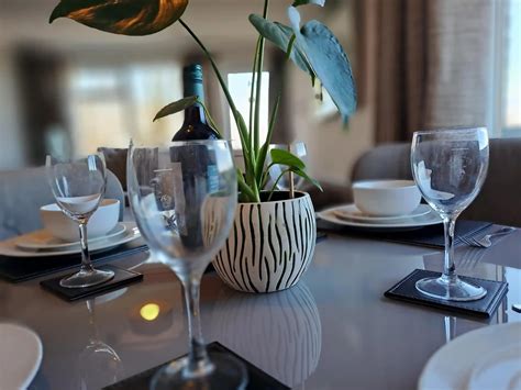 Elmhirst Plus First Floor Apartment Sleeps 4