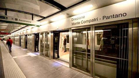 Sciopero Trasporti Metro A B B E C Chiuse Radio Colonna