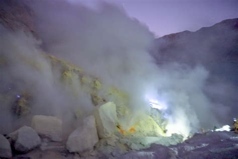 Ijen Crater Blue Fire Tour From Malang | Yogyakarta Tour, Bali Packages ...