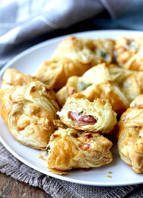 Spinach Ham And Cheese Puff Pastry Bites Karens Kitchen Stories