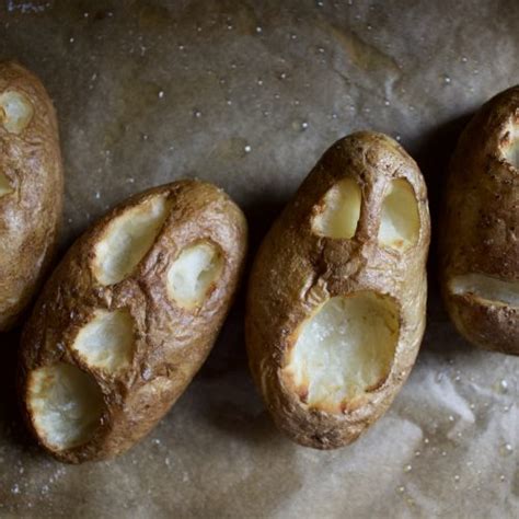 Spooky Baked Potatoes The Hungry Lyoness Food Blogger