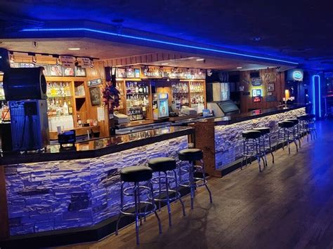 Best Karaoke Bars in Nashville
