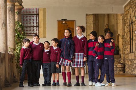 Uniformes Para El Curso Escolar Colegio San Nicol S De Bari