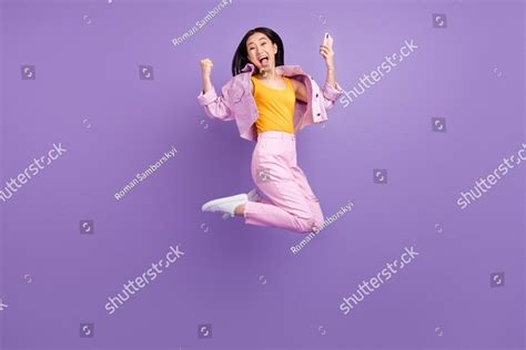 Full Body Profile Photo Of Hooray Millennial Brunette Lady Jump Wear