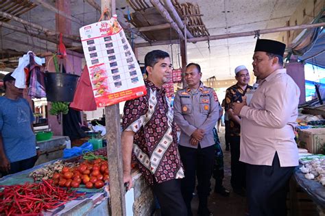 Sekda Aceh Besar Pantau Pasar Tradisional Seulimeum DISTORI