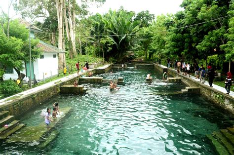 Beberapa Lokasi Wisata Pemandian Air Panas Rekomendasi Di Indonesia