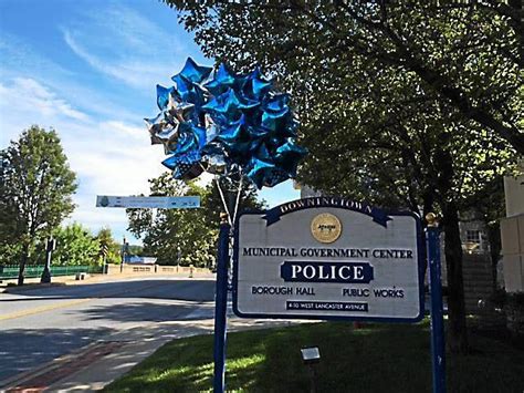 Community Shows The Downingtown Police Department Support With Messages