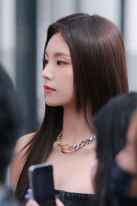 lu. on Twitter: "221014 #ITZY #예지 #YEJI #イェジ https://t.co/mTbGCnZ3Hc ...
