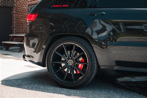 2016 Jeep SRT8 | BD11 Gloss Black Wheels