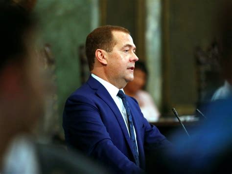 Visão Dmitri Medvedev diz que Ucrânia pode deixar de existir em dois anos