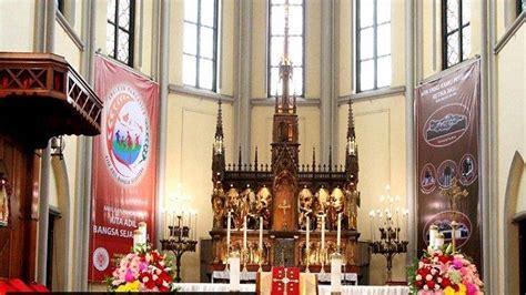 Tiga Gereja Keuskupan Agung Jakarta Gelar Misa Terbuka Katolikana