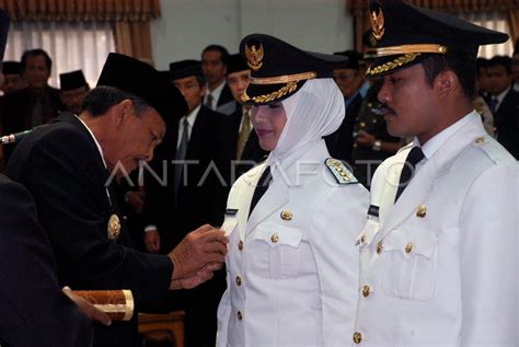 Pelantikan Bupati Antara Foto