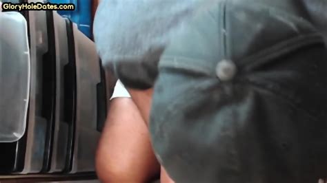 Blowjob Gloryhole DILF Sucks Cock In Amateur Closeup POV