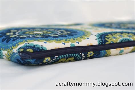 Stitched By Crystal Tutorial Zippered Laptop Sleeve