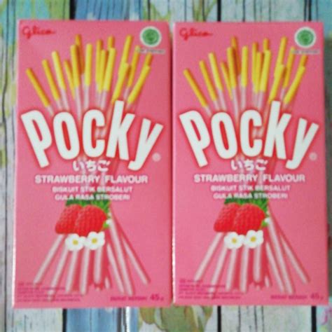 Jual Pocky Biskuit Stik Bersalut Gula Rasa Strawberry Shopee Indonesia