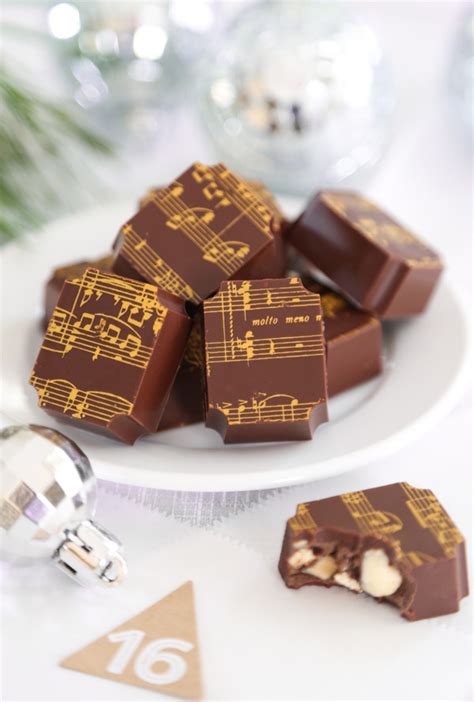 SALTY ALMOND SYMPHONY CHOCOLATES - Sweet Tooth Girl