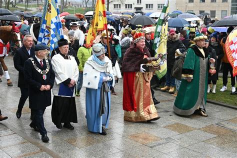 Po Raz Pierwszy Ulicami Morawicy Przeszed Orszak Trzech Kr Li Pi Kne