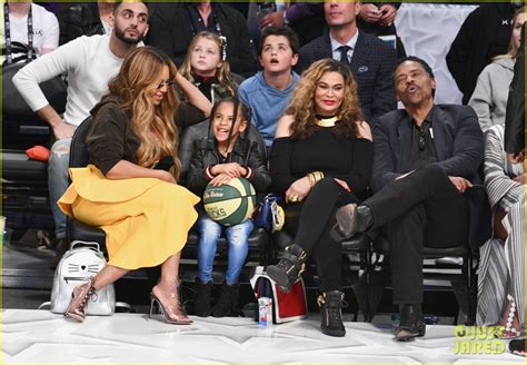 Beyonce And Blue Ivy Take Selfies At The Nba All Star Game 2018 Photo