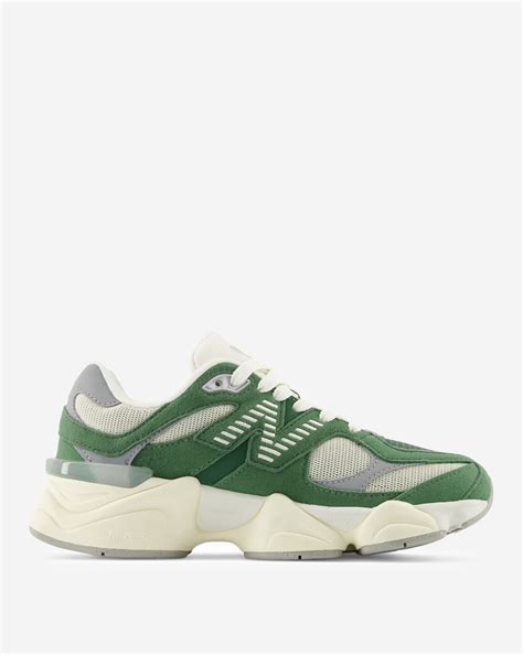 Shop New Balance Grade School 9060 GC9060VG green | SNIPES USA
